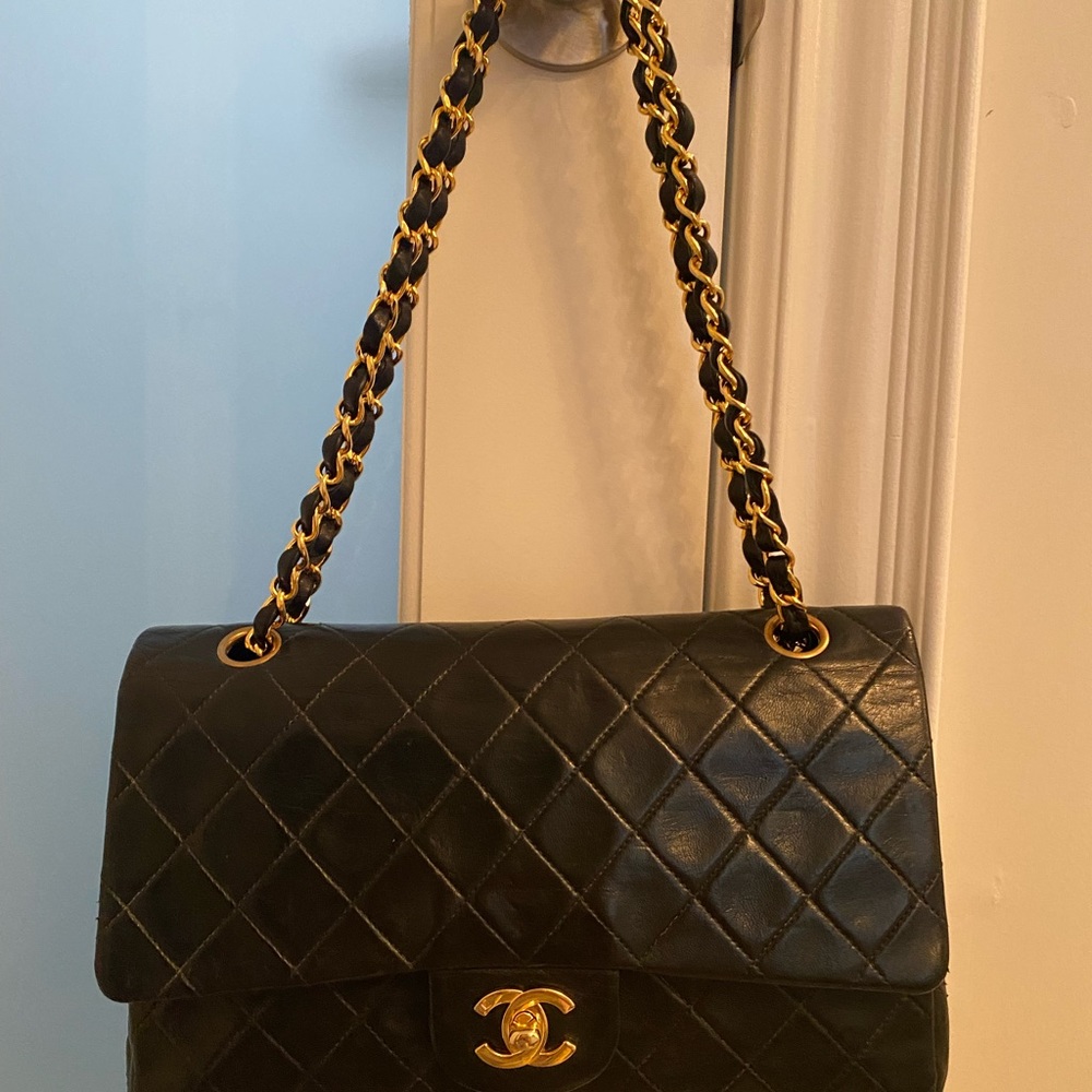 SOLD SOLD SOLD Vintage medium Chanel flap bag